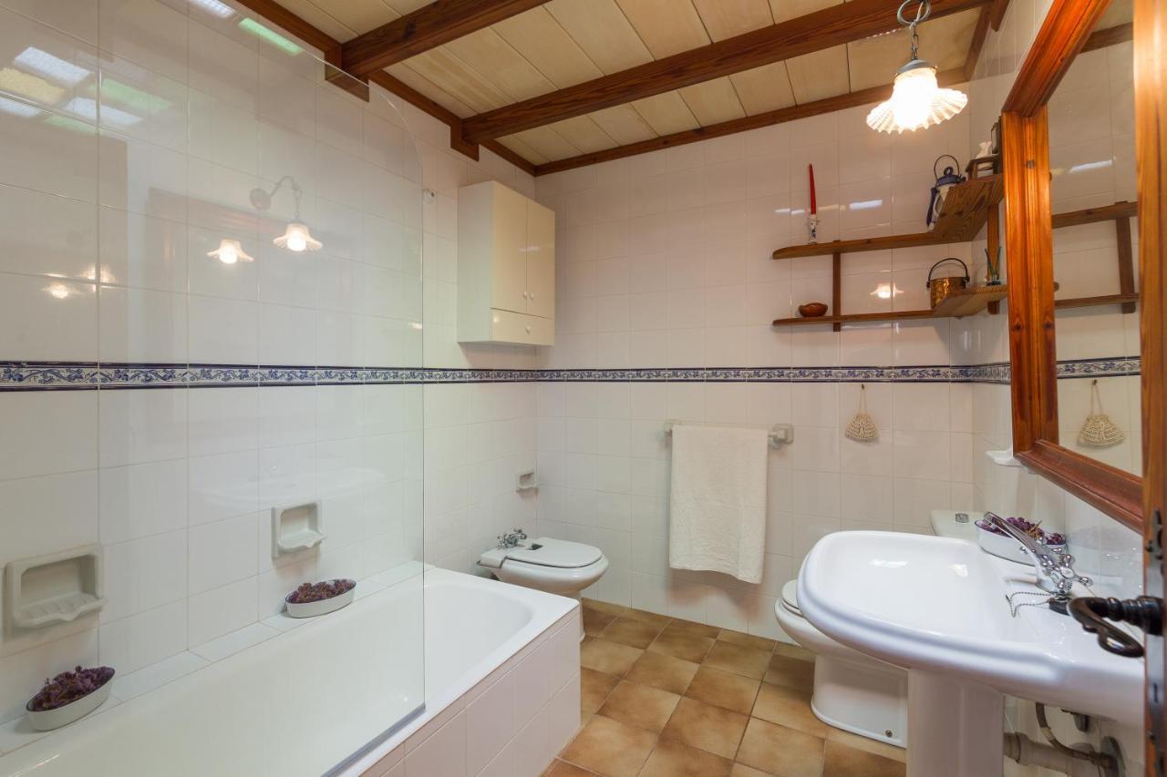 Es Pujols Villa Campanet Eksteriør billede