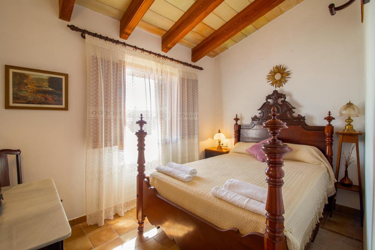 Es Pujols Villa Campanet Eksteriør billede