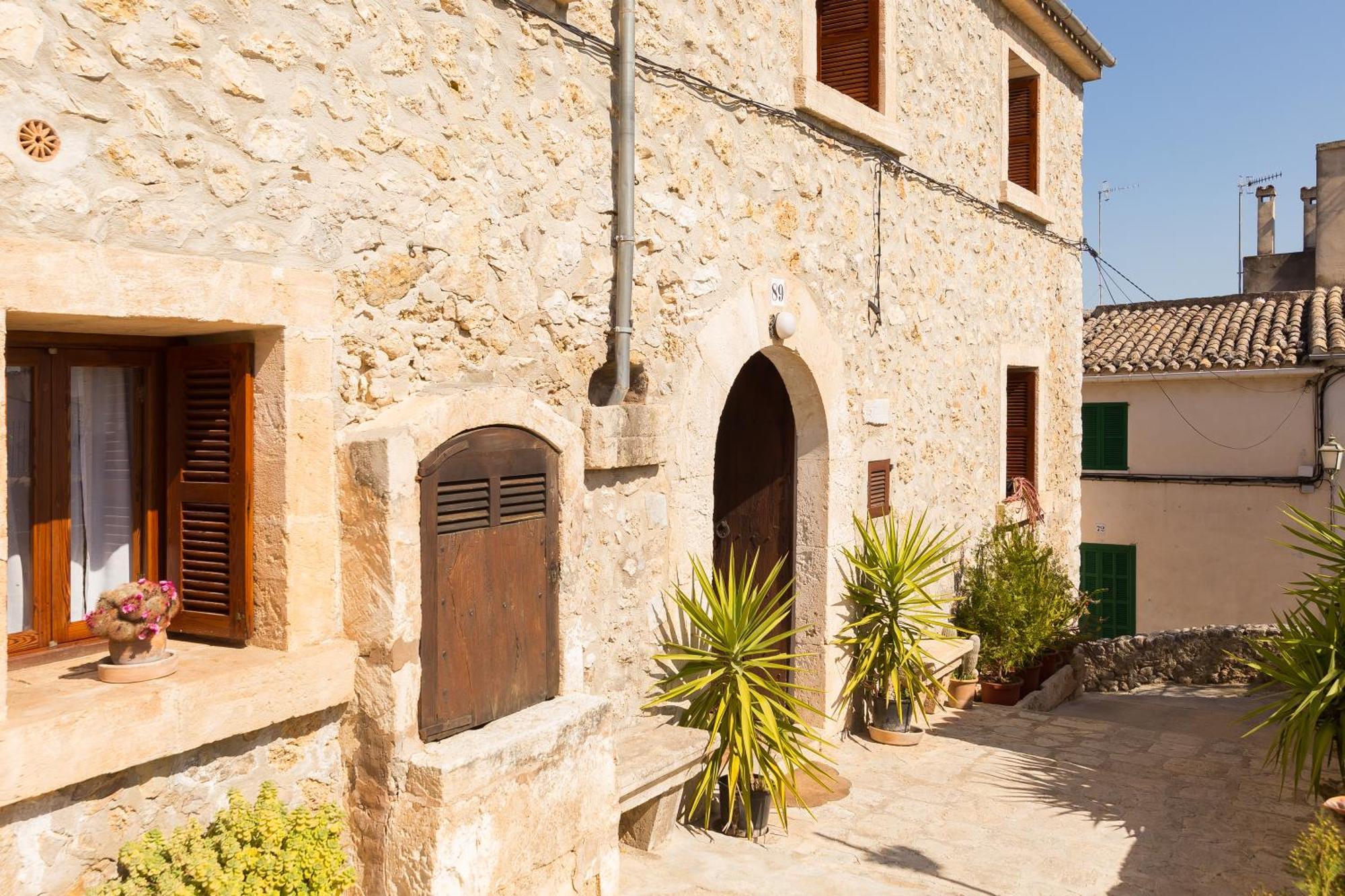 Es Pujols Villa Campanet Eksteriør billede